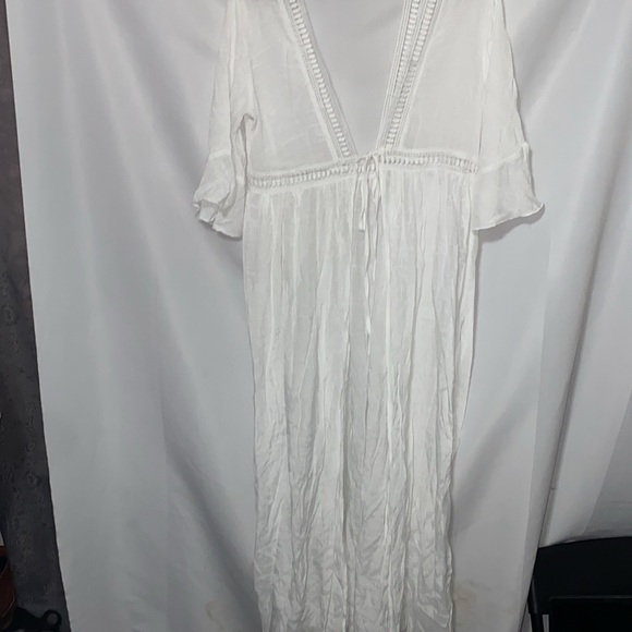 CUPSHE ONE SIZE FITS MOST WHITE GAUZY SWIM COVER UP FRONT TIE LASER CUT INSET - Picture 8 of 11